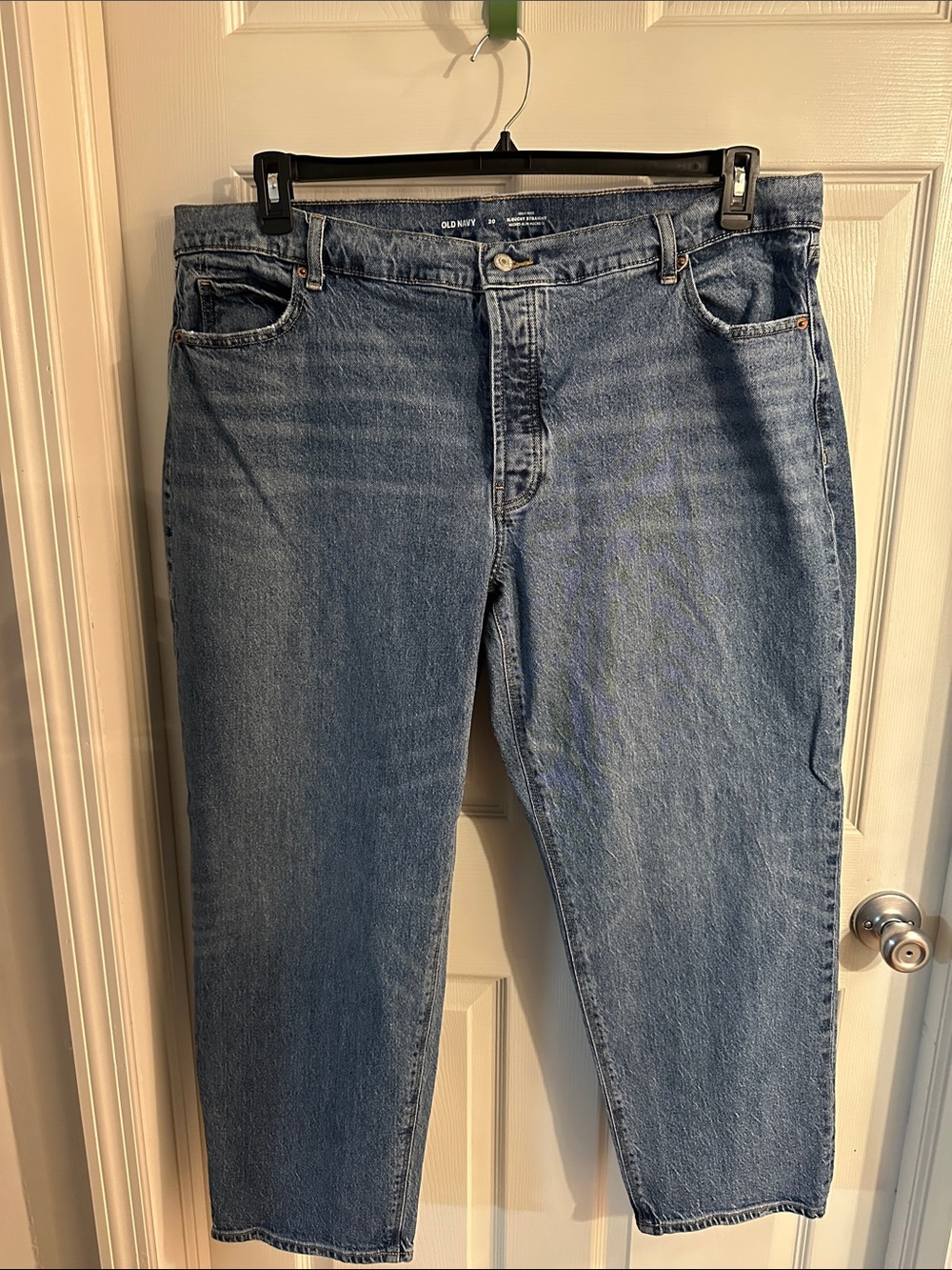 Old Navy women’s Light Blue Straight Jeans
